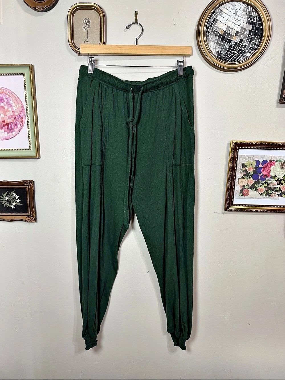Aerie Green Jogger Pants Size Medium